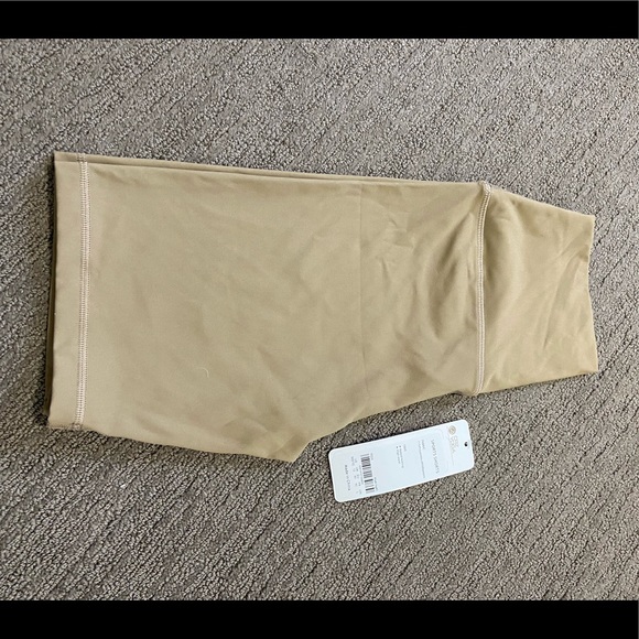 CRZ Yoga biker shorts- M - Picture 3 of 4